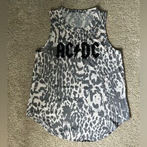 Chaser AC/DC tank